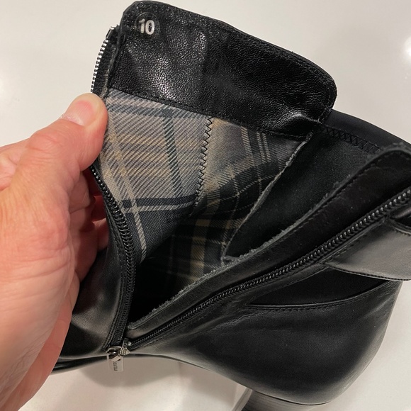 Aquatalia Weatherproof, Black, High Heel Boot, Size 10, Made in Italy - Picture 9 of 9